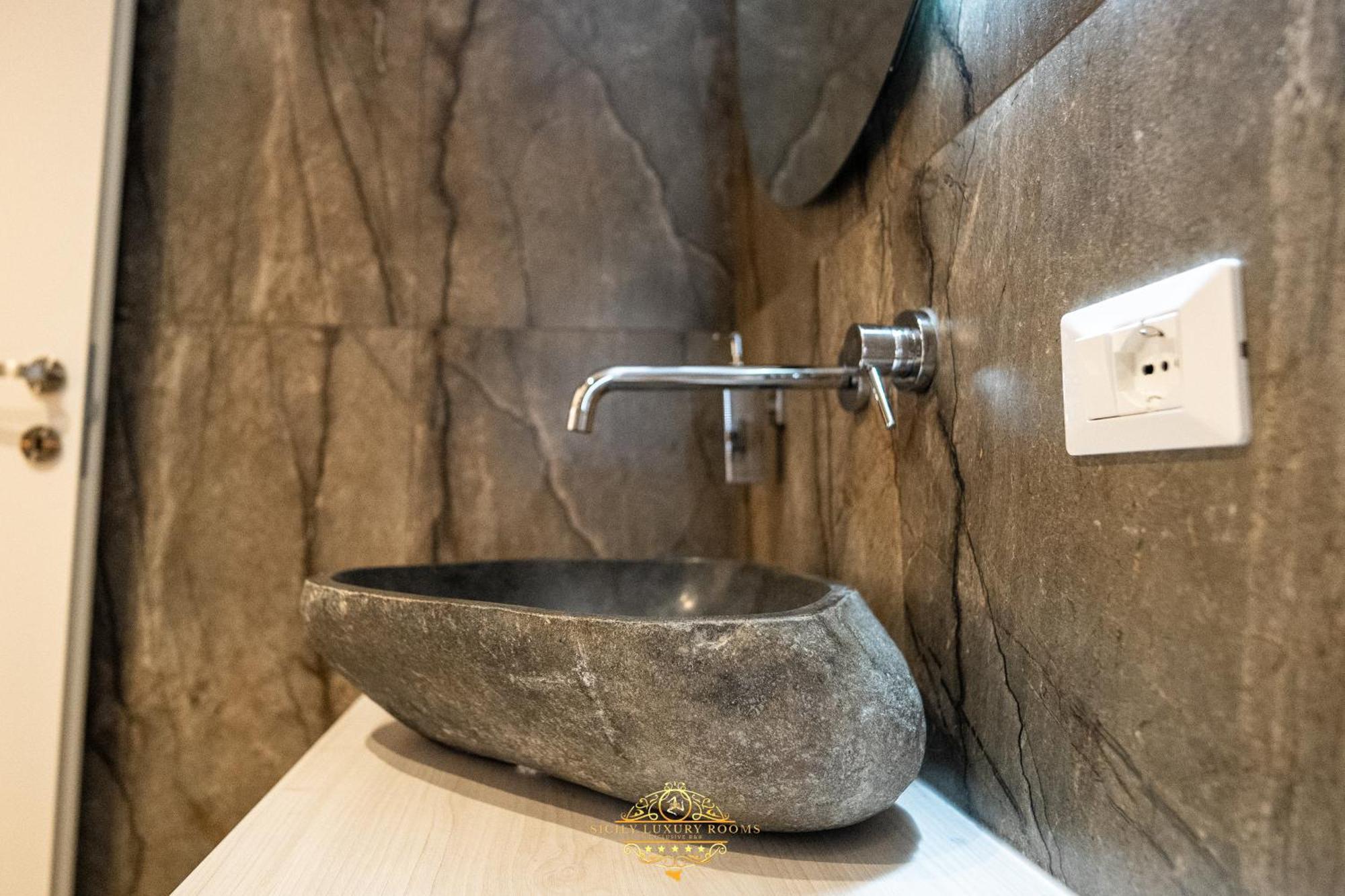 Sicily Luxury Rooms Palermo Eksteriør bilde